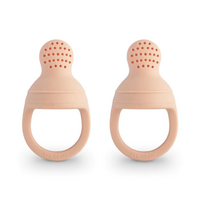 dispozitiv-de-hranire-tip-suzeta-2-bucati-blush-mushie-5474.png