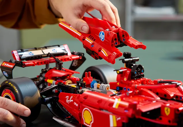Masina F1 Ferrari SF-24 Lego Technic, 18+ ani, 42207, Lego