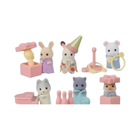 figurina-surpriza-petrecerea-3-ani-sylvanian-families-5335.png