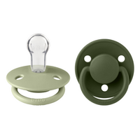 set-2-suzete-cu-tetina-rotunda-din-silicon-universala-de-lux-0-3-ani-sage-hunter-green-bibs-5561.png